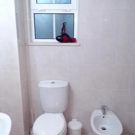 Charming In Albufeira, 60 M², Mountain View 아파트 *