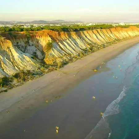 Charming In Albufeira, 60 M², Mountain View *