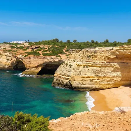 Charming In Albufeira, 60 M², Mountain View 아파트 *